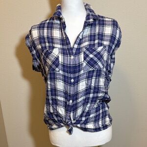 Sleeveless Blue Plaid Button-Front Tie Hem Shirt